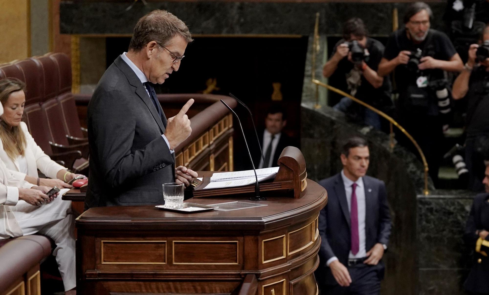 Segunda jornada de la sesión de investidura de Alberto Núñez Feijóo, en imágenes