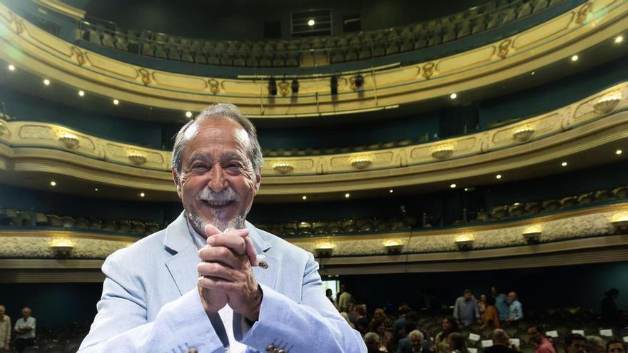 Luis Francisco Esplá "sale a hombros" del Teatro P