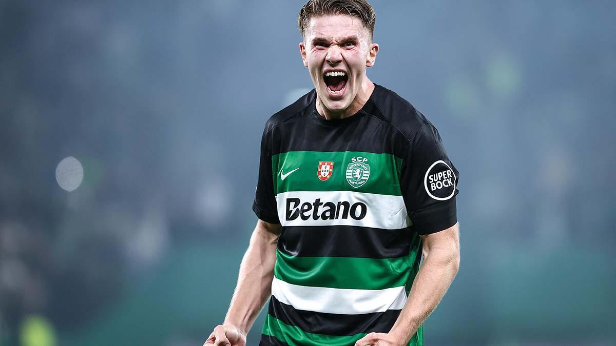 El jugador del Sporting CP, Vyktor Gyokeres, celebra el gol marcado ante el Manchester City