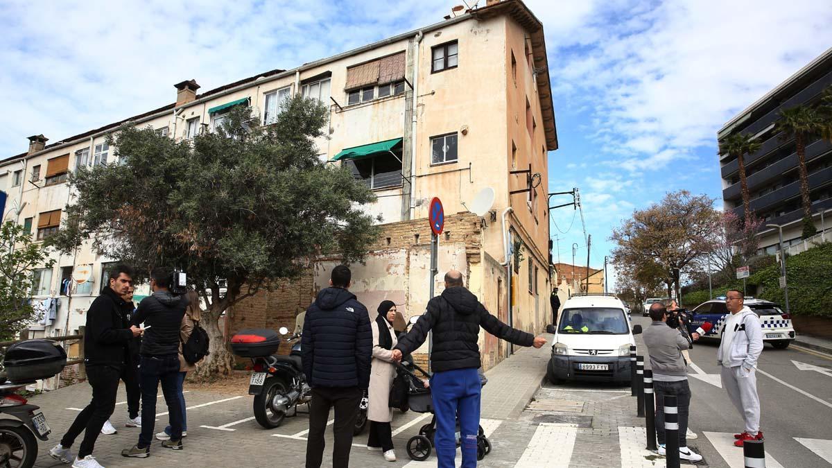 Edificio 'El Barco' de Esplugues, desalojado el lunes por riesgo de derrumbe