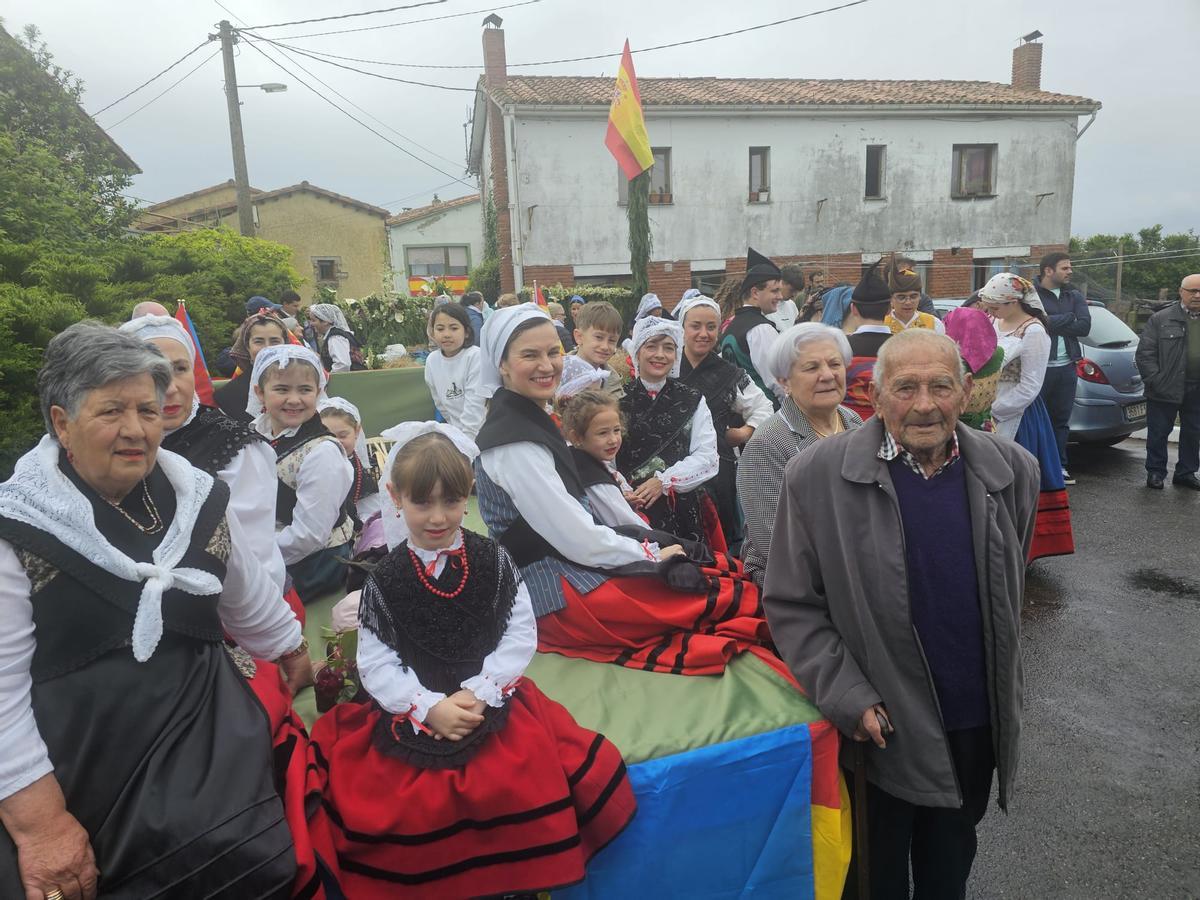 En imágenes: devoción en Lluces (Colunga) por San Isidro