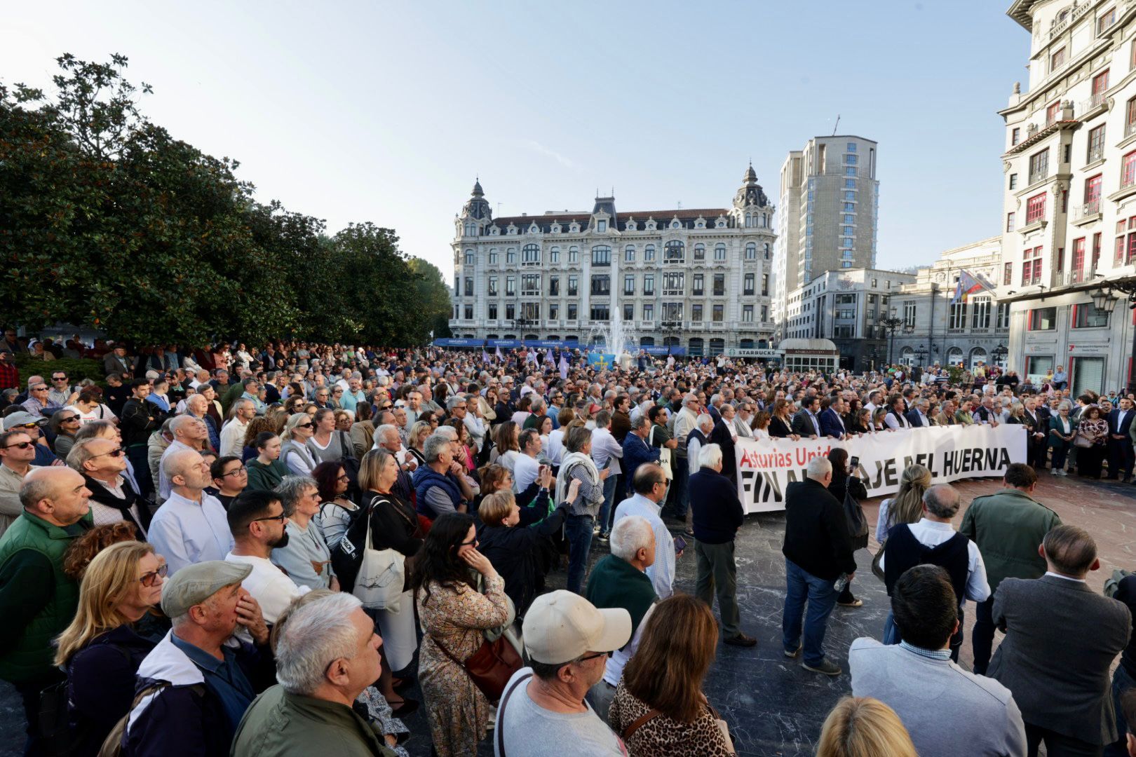EN IMÁGENES: así fue la gran movilización contra el peaje del Huerna en Asturias