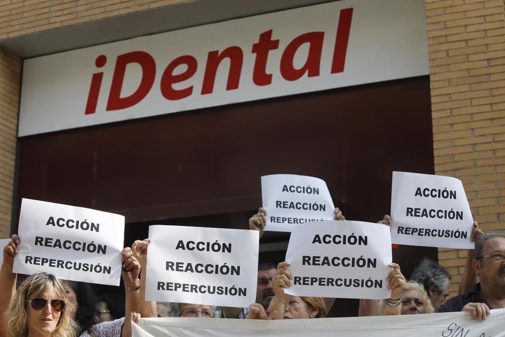 Concentració de protesta idental