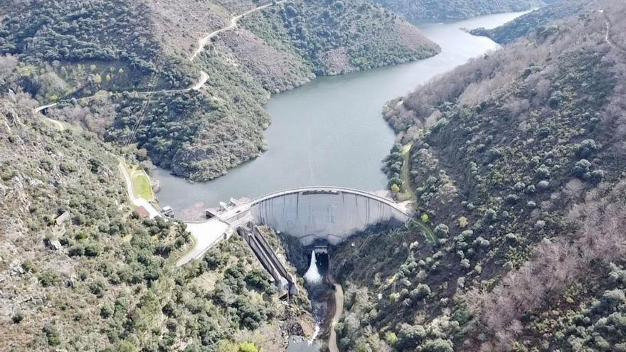 Un abril con más gas, menos renovables y un apagón histórico en Galicia