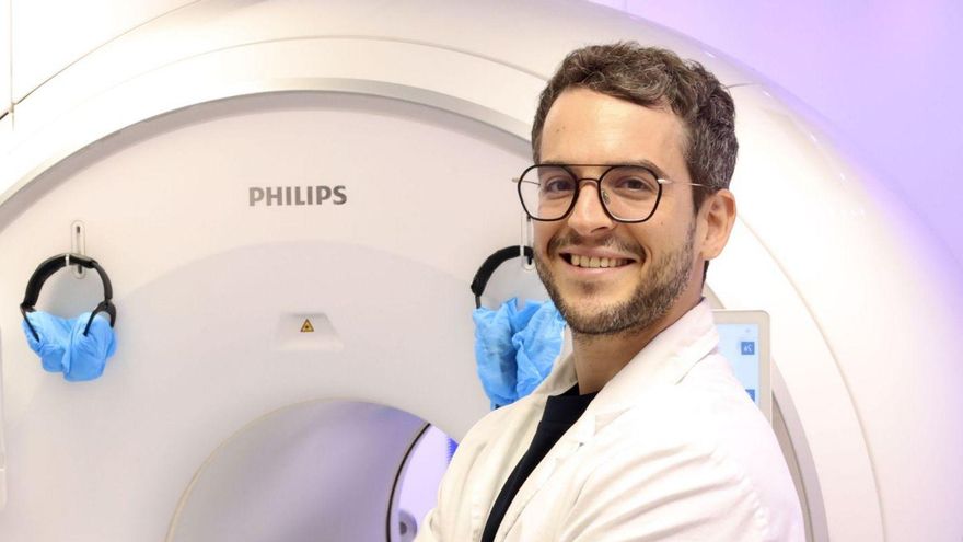 El doctor José Manuel Felices, en el servicio de Radiología del Hospital HLA La Vega de Murcia.