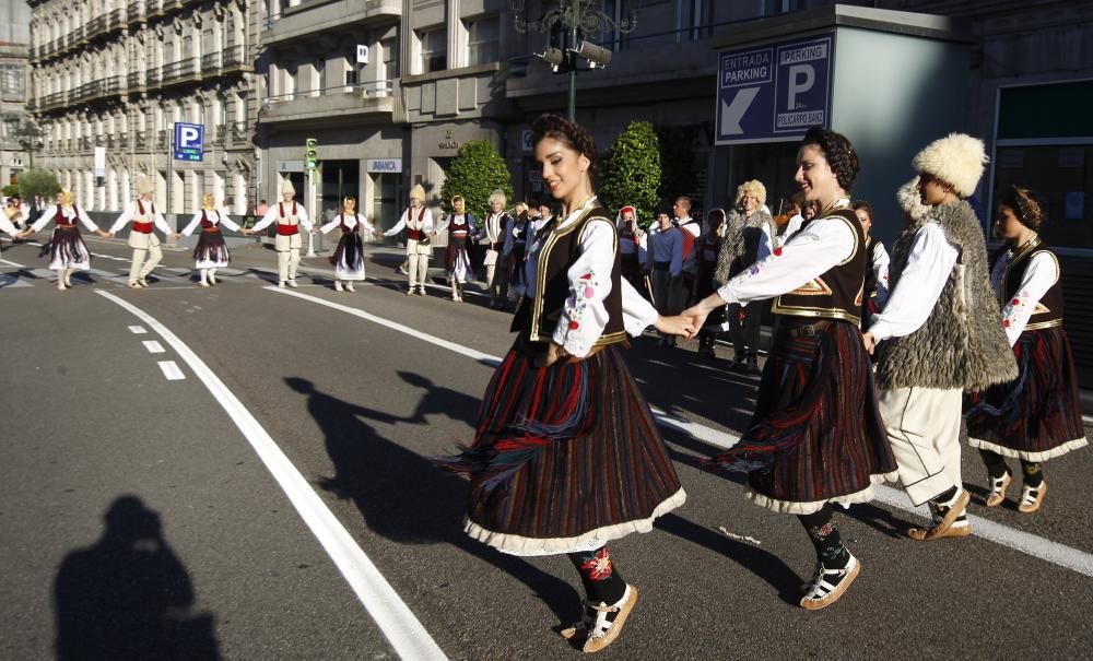 Vigo vibró con la presencia de los grupos folclóricos de Argentina, Colombia, Serbia y también españoles