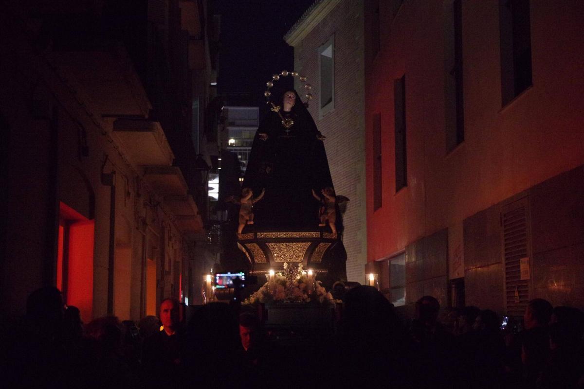 Salida procesional de Servitas este Viernes Santo de 2026.