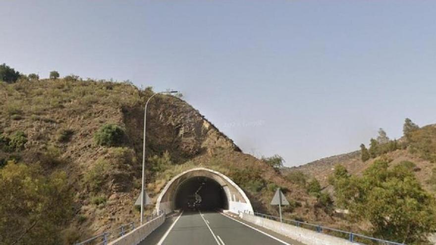 El Gobierno invierte 4,5 millones de euros en obras de mejora de cinco túneles en las autovías MA-20 y A-45