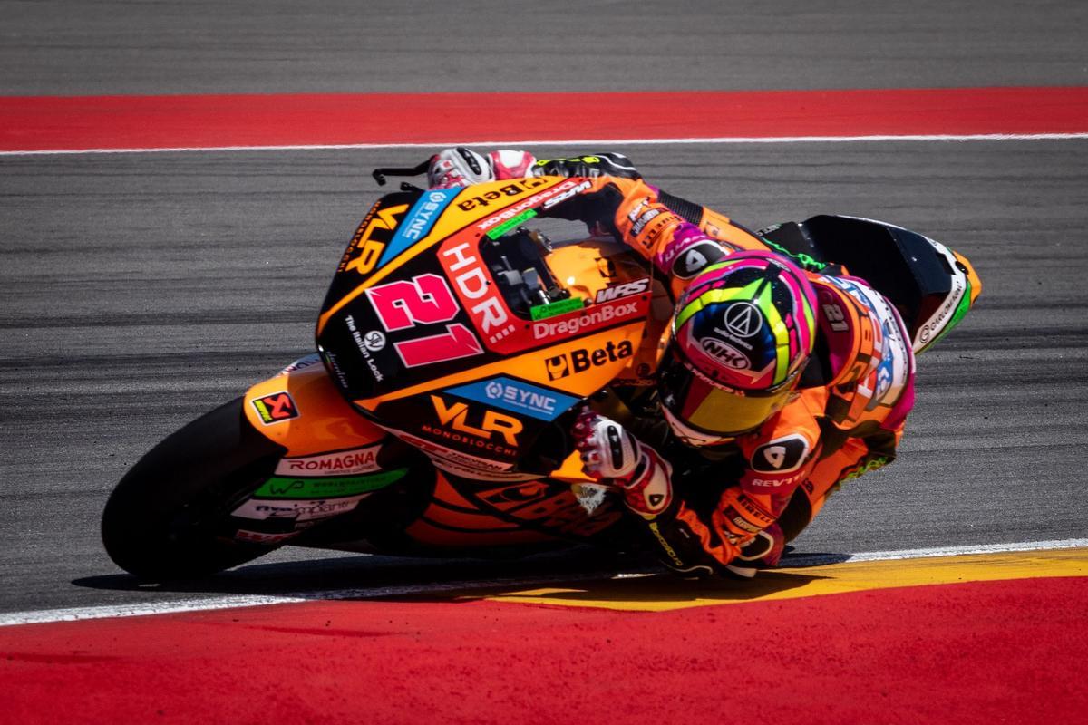 Alonso López, durante un giro en Motorland Alonso López, durante un giro en Motorland
