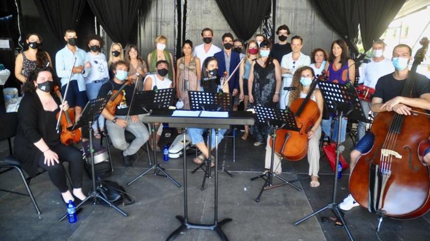 La ópera rejuvenece a ritmo de folk - Faro de Vigo - Vimarsana News