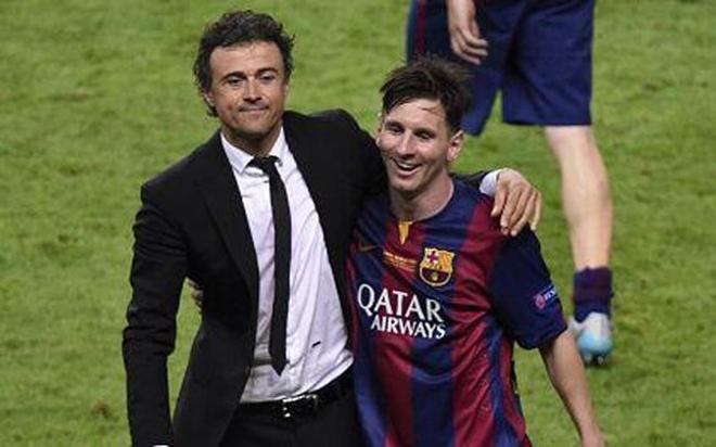 Luis Enrique se abrazó con Messi