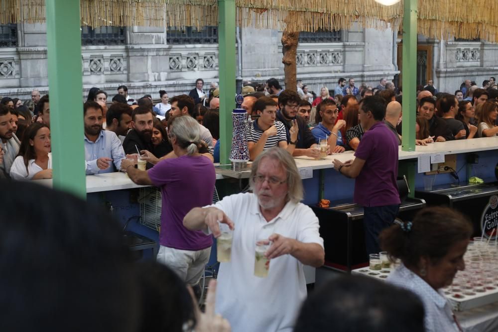 Ambiente en las fiestas de San Mateo en Oviedo