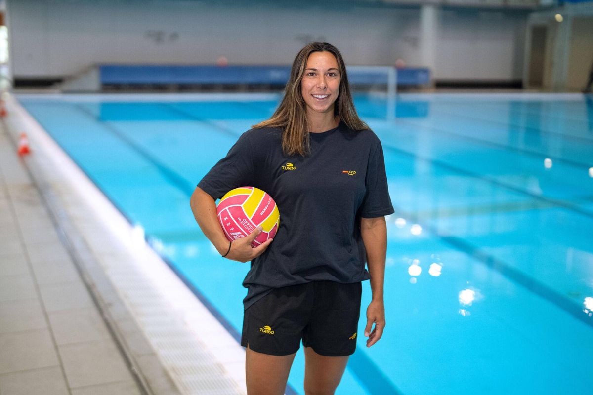 Retratos a Irene González, jugadora de la selección española de waterpolo.