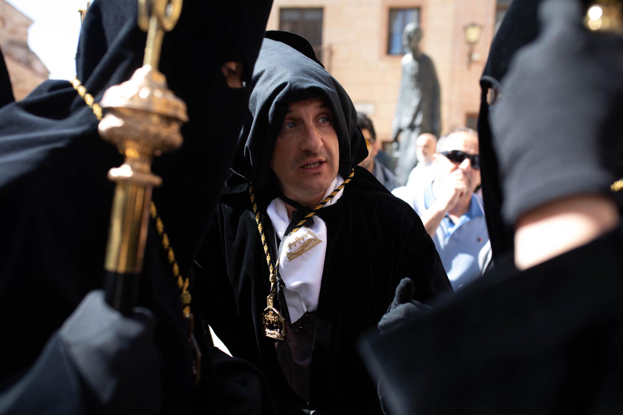 GALERIA | La procesión del Santo Entierro en imágenes