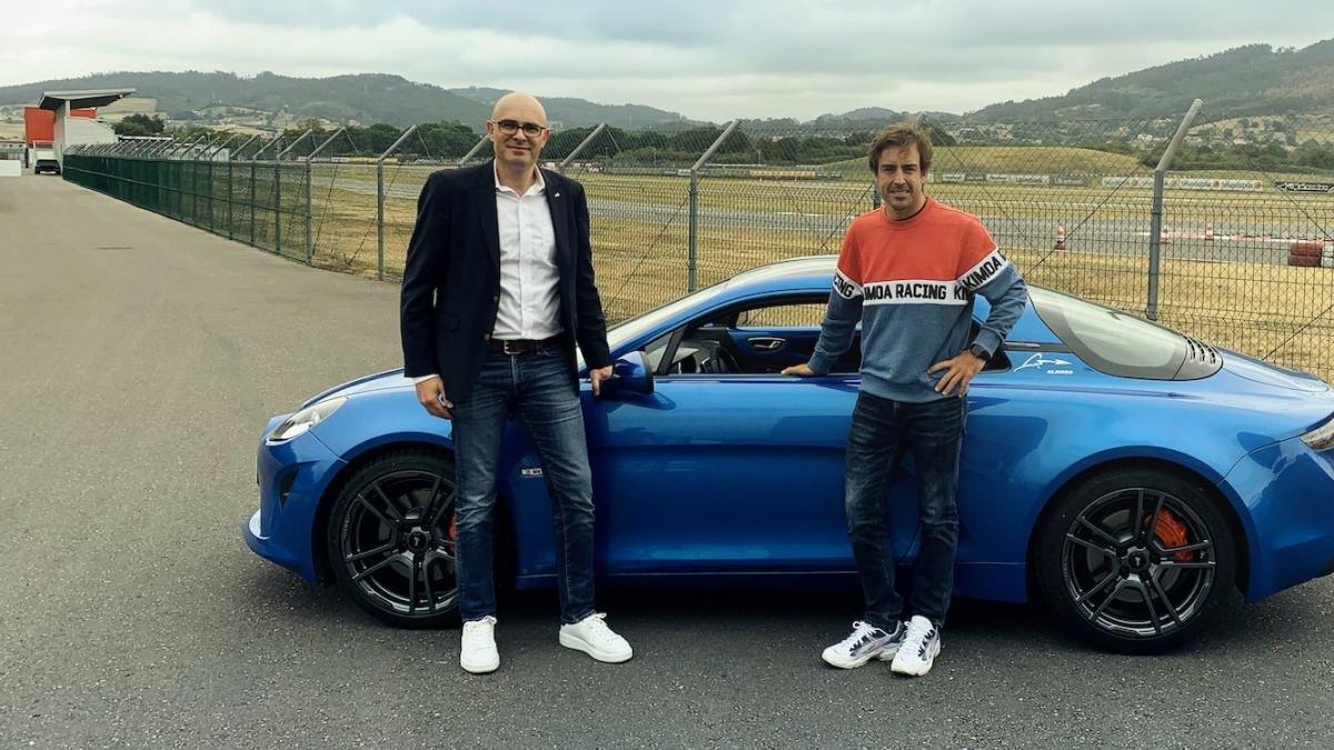 Este es el nuevo coche de empresa de Fernando Alonso: un Alpine A110S