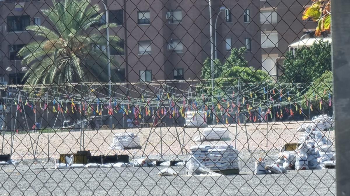 Material sin explotar hoy en la mascletà del Campus de Tarongers.