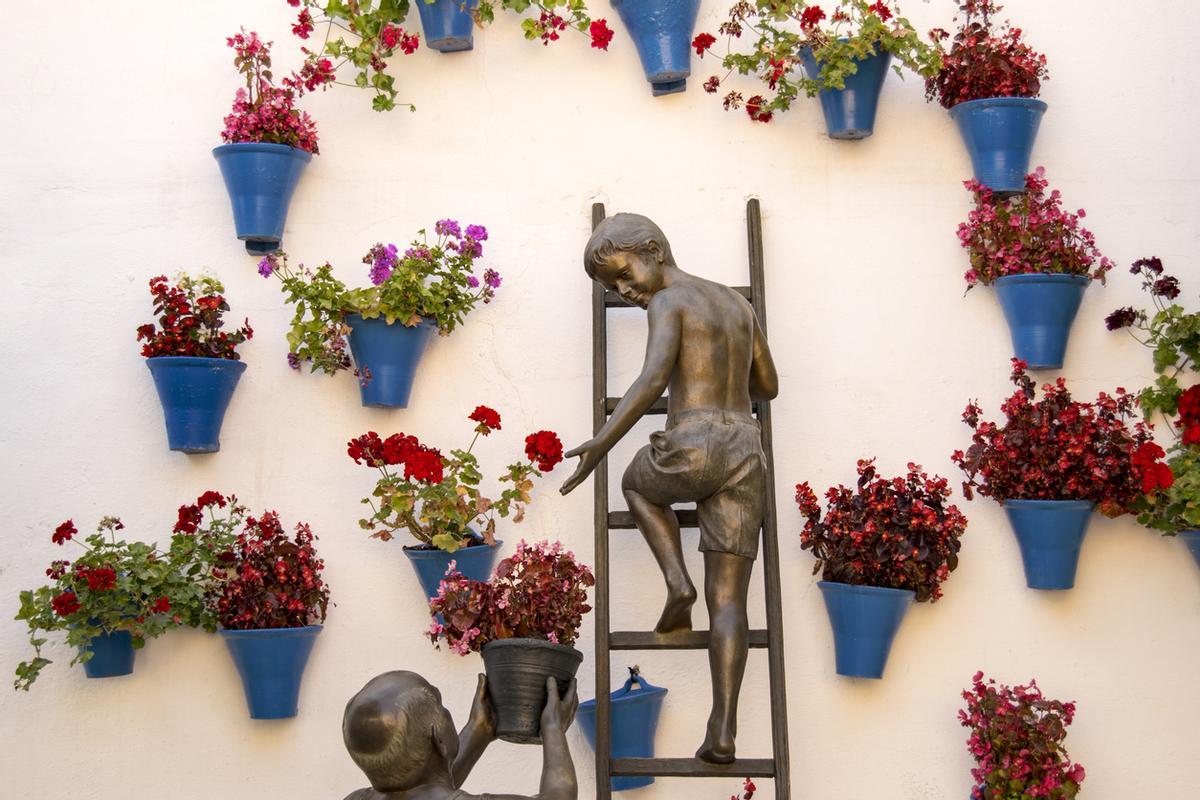 Homenaje a los cuidadores de patios de Córdoba.