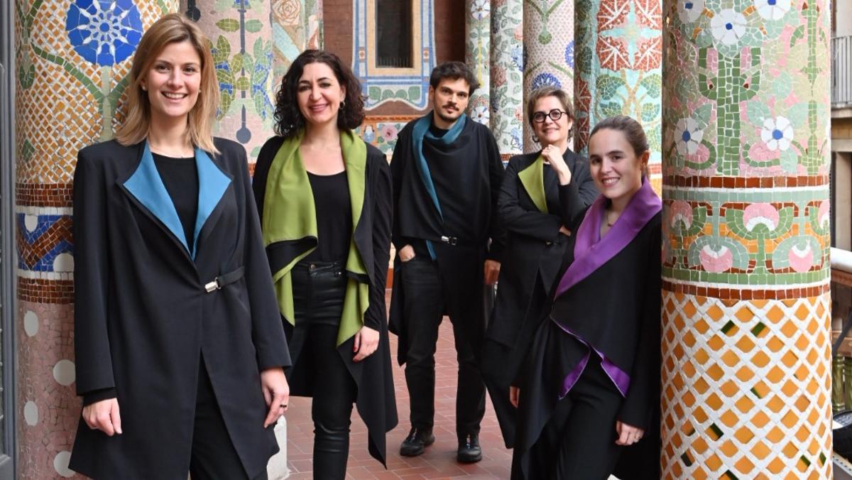 Así son los nuevos uniformes diseñados por Txell Miras para los conjuntos corales con sede en el Palau de la Música Catalana.