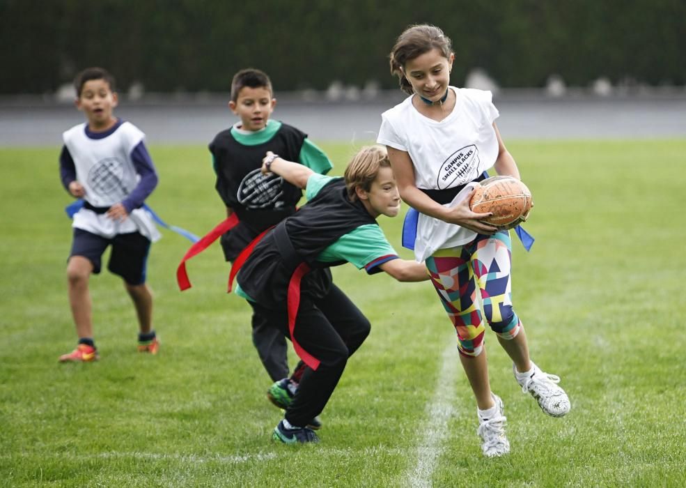 Los All Blacks dirigen un entrenamiento con alumnos en Gijón