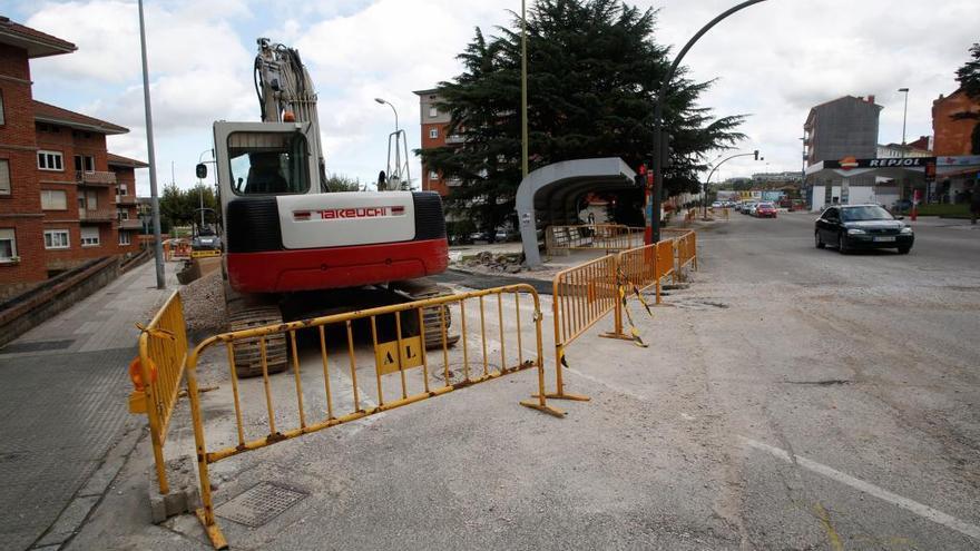 Las obras en la avenida de Santa Apolonia.