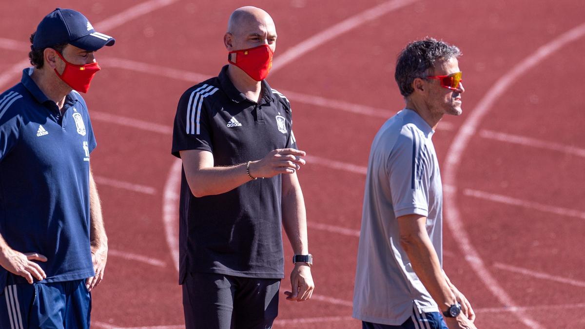 José Francisco Molina, Luis Rubiales y Luis Enrique Martínez.