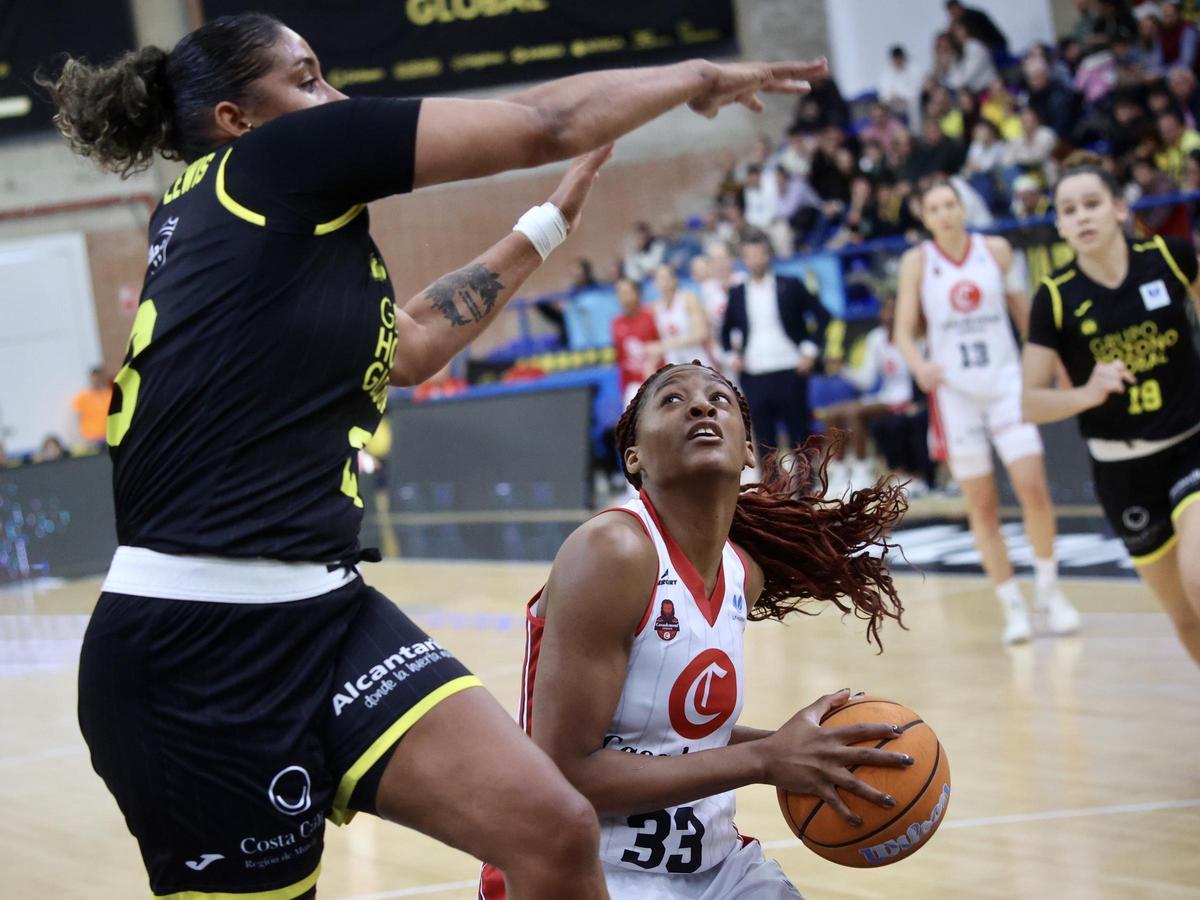 Imágenes del Jairis-Casademont Zaragoza