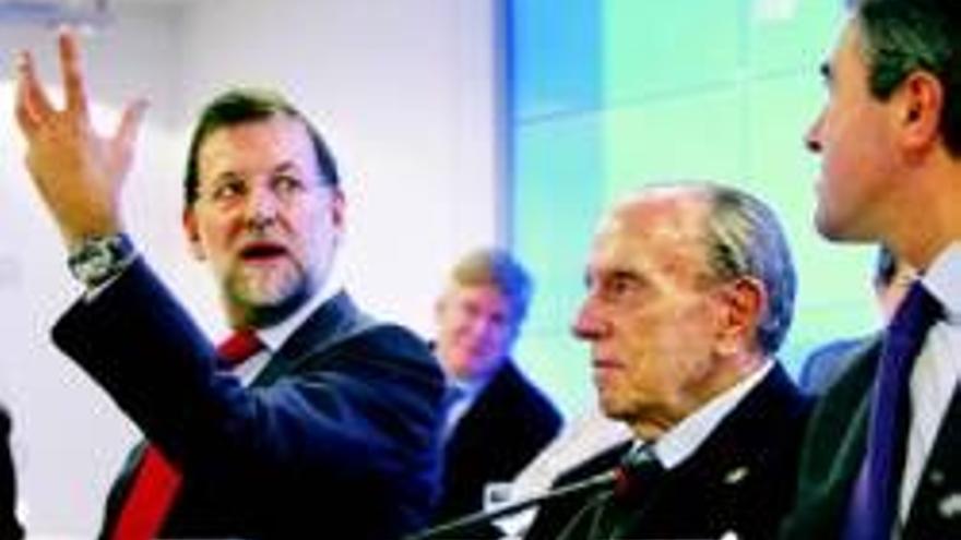 Rajoy: &quot;Aquí todo el mundo se ocupa de lo suyo, y así no se gana&quot;