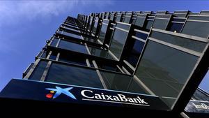 zentauroepp40420096 picture shows  la caixa   caixabank  catalan bank headquarte180705174729