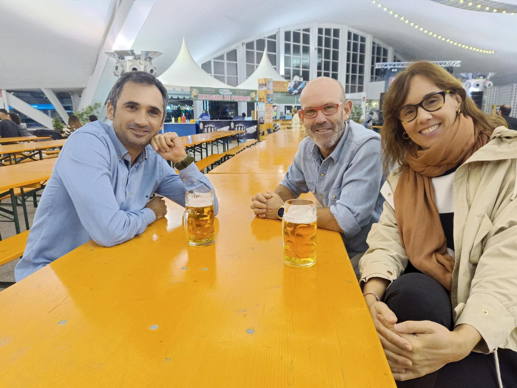 Oktoberfest: más de 3.000 litros de cerveza vendidos en su primera jornada