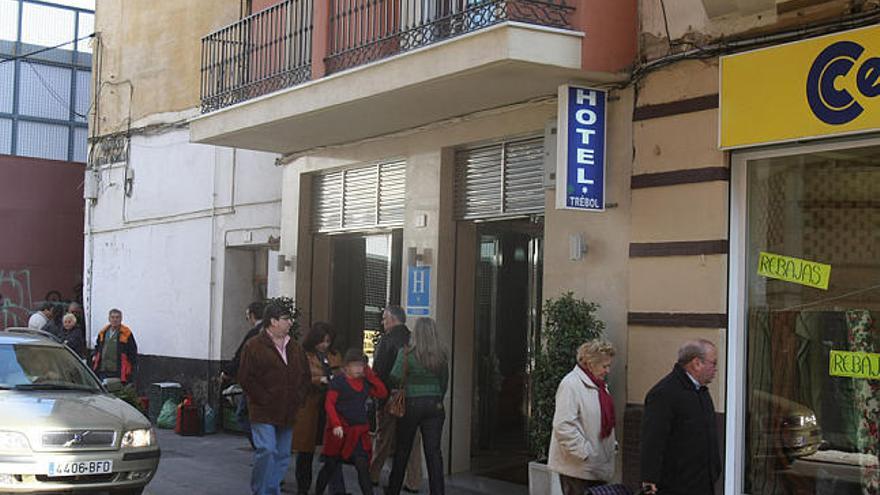 Robo. Los propietarios del hotel residían en la última planta del establecimiento.