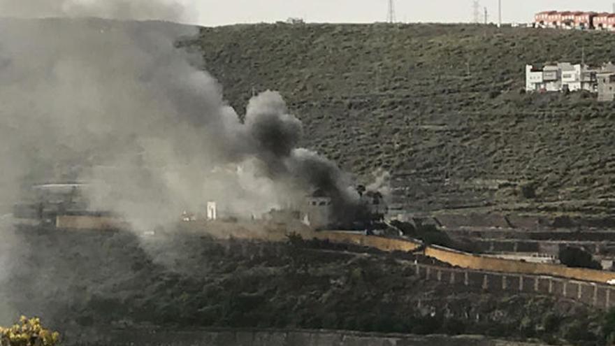 Incendio en la finca de San Rafael (Telde)