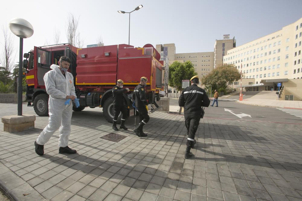 Trabajos de la UME en la Estacion de Renfe, Luceros y Hospital General de Alicante