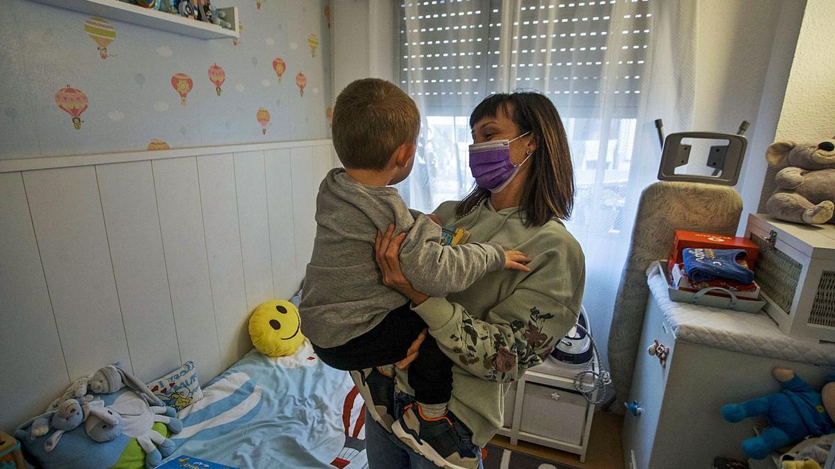 Igualdad recorta las ayudas para terapia a los niños con autismo