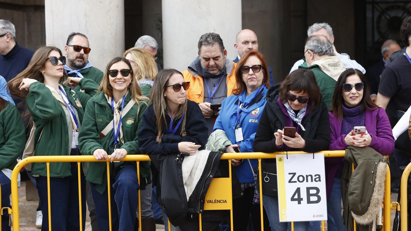 Búscate en la mascletà del lunes 10 de marzo
