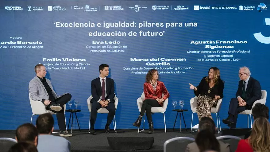 María del Carmen Castillo: "Tenemos un Ministerio de Educación que no coordina ni consulta"