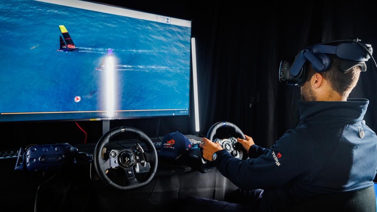 Arnaud Psarofaghis, en la simulación por ordenador en modo regata