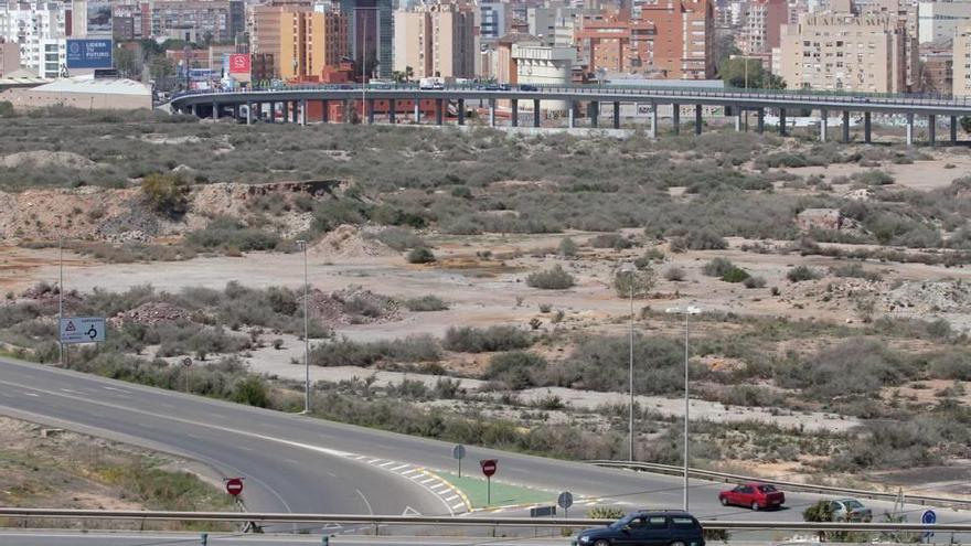 López Miras y Castejón chocan en El Hondón