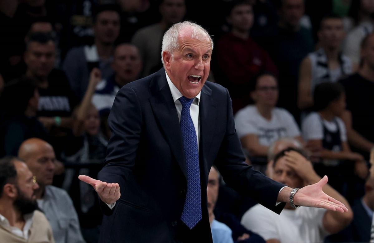 Obradovic se mostró muy molesto con sus jugadores en una nueva derrota del cuadro serbio