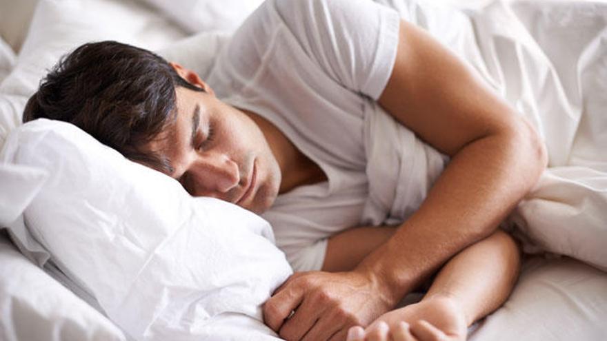 El sonambulismo se origina durante el sueño profundo