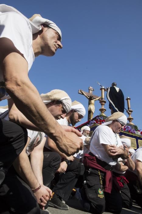 Procesión del Cristo de la Misericordia en Oviedo