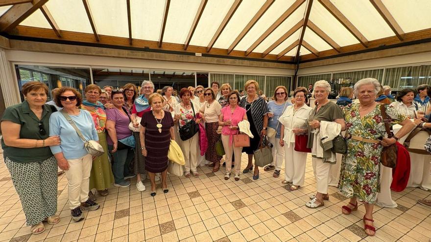 Medio siglo de ellas para ellas: la Asociación de Amas de Casa de la Felguera celebra sus 50 años