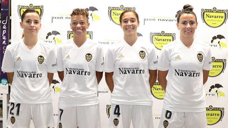 El Valencia CF Femenino presenta a sus fichajes con sorpresa