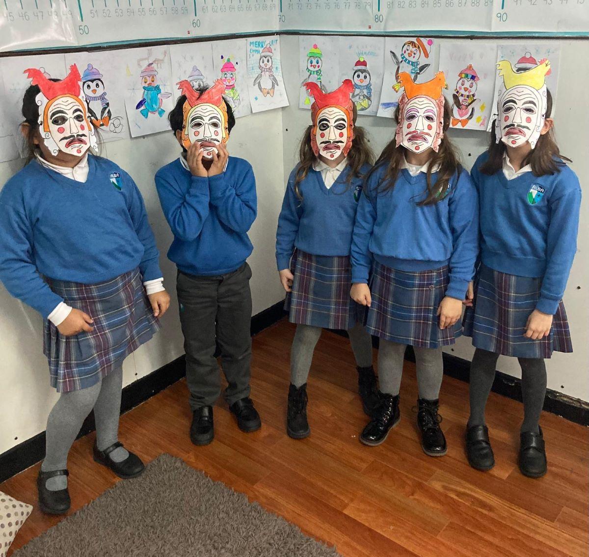 O Entroido enche de creatividade e tradición os colexios