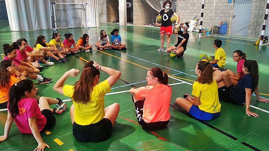 Imatge d&#039;una de les activitats de l&#039;OK Estiu de l&#039;Igualada Femení