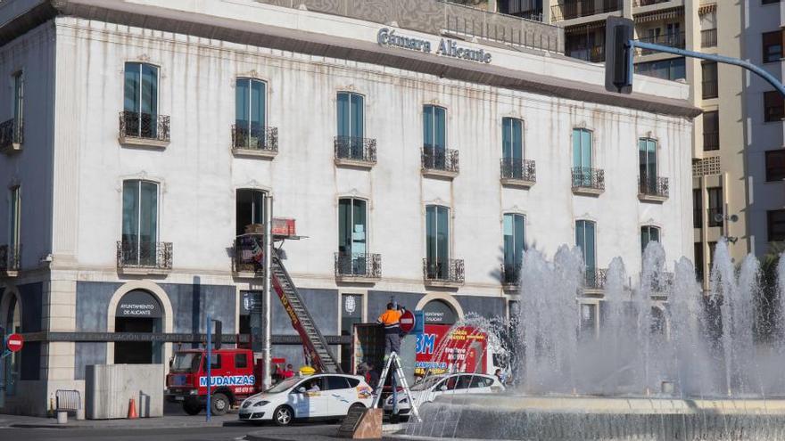 Fachada del antiguo hotel Palas, hoy convertido en dependencias municipales