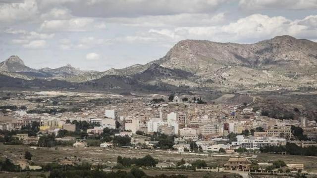 Los ecologistas de Monóvar se oponen al nuevo vertedero de residuos industriales