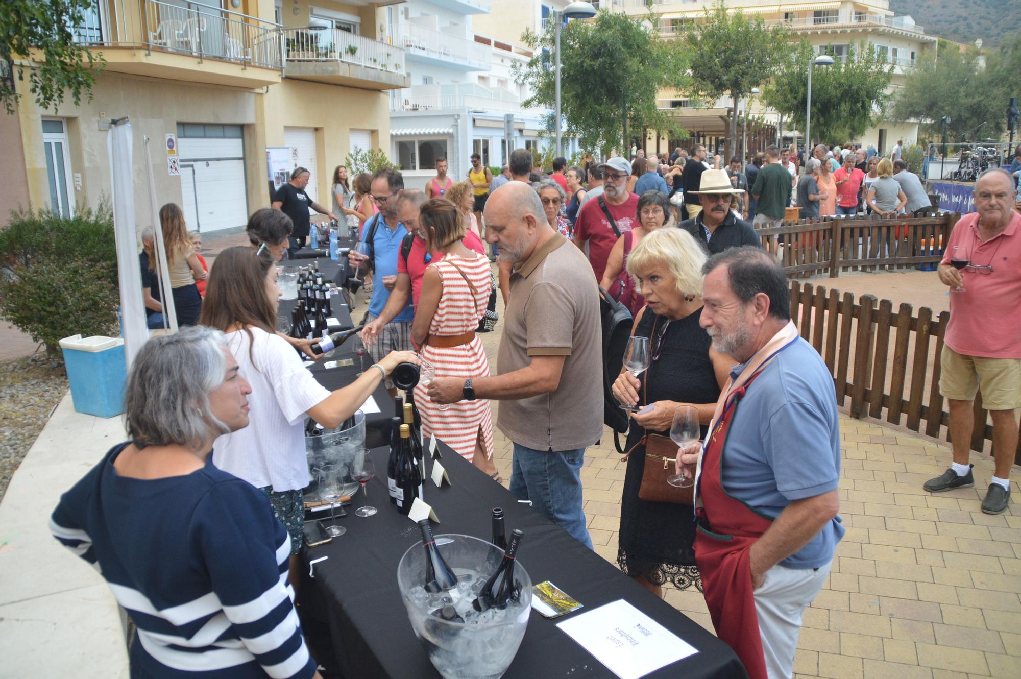 La Festa de la Verema i de la Pissarra omplen Colera d'aromes de vi de la DO Empordà