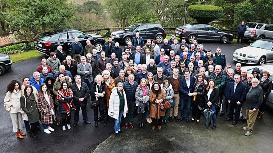 Tradicional encuentro anual organizado por Jesús Otero en Vila de Cruces, con amigos y compañeros del Partido Popular.