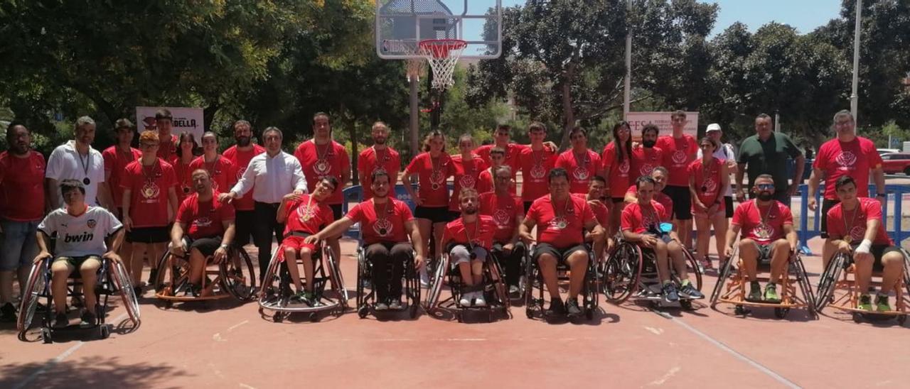 Participantes en el Torneo de Baloncesto 3x3 en silla de ruedas. | XIMO MARTÍNEZ