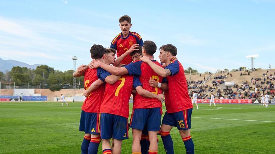 España arranca su camino hacia la Eurocopa goleando a Eslovenia en Benidorm